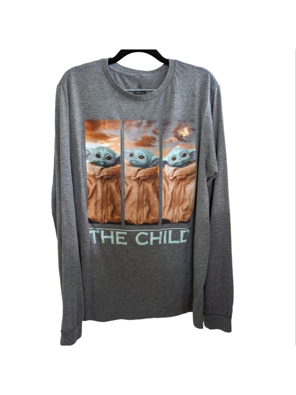 Disney Star Wars Gray "The Child" LS Tshirt Size XL Grogu Mandalorian